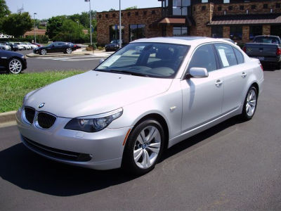 2010 BMW 528  i