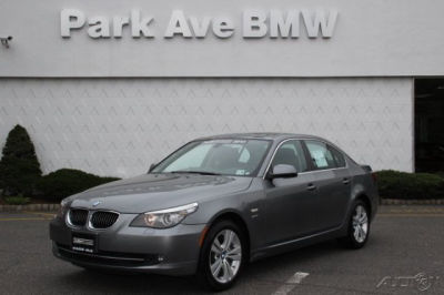 2010 BMW 528  i xDrive