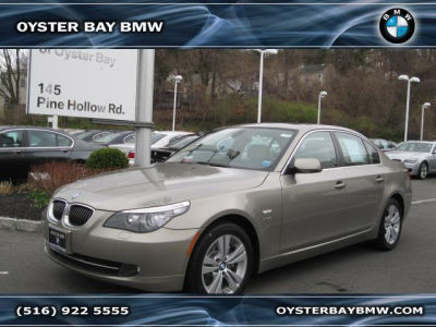 2010 BMW 528  i xDrive