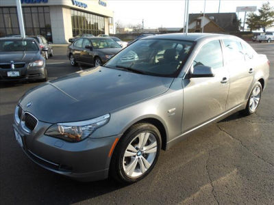 2010 BMW 528  i xDrive