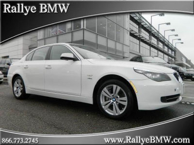 2010 BMW 528  i xDrive