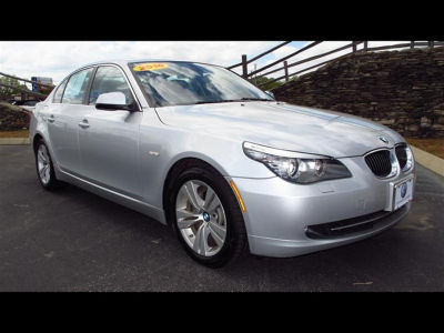 2010 BMW 528  i