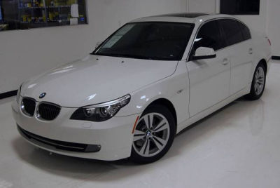 2010 BMW 528  i