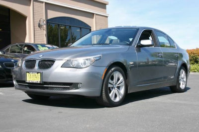 2010 BMW 528  i xDrive