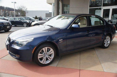 2009 BMW 528  i xDrive