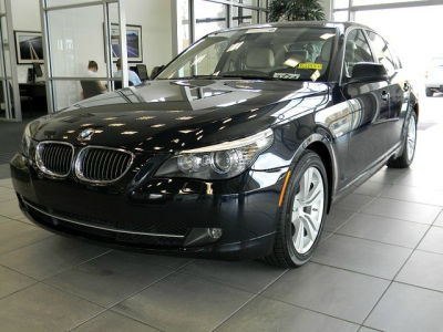 2010 BMW 528  i