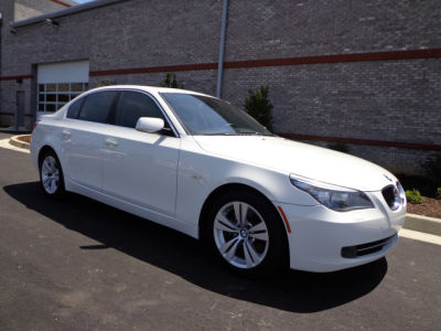 2010 BMW 528  i