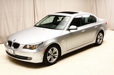 2010 BMW 528  i