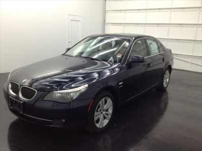 2010 BMW 528  i xDrive