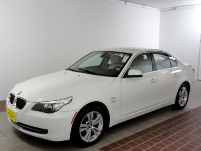 2010 BMW 528  i xDrive
