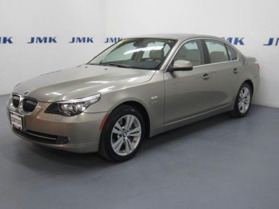 2010 BMW 528  i xDrive