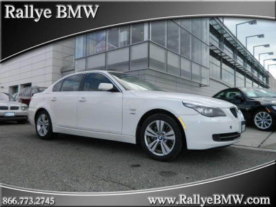 2010 BMW 528  i xDrive