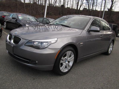 2010 BMW 528  i xDrive