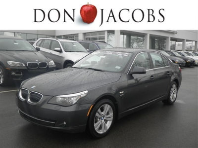 2010 BMW 528  i xDrive