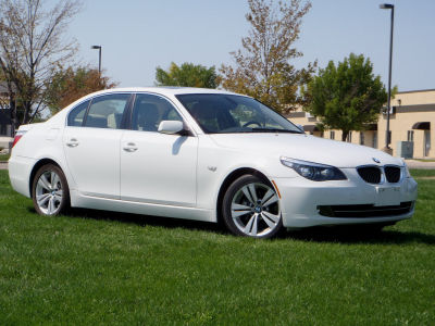 2010 BMW 528  i