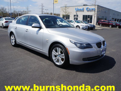 2010 BMW 528  i xDrive