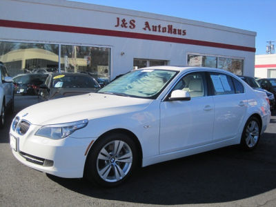 2010 BMW 528  i