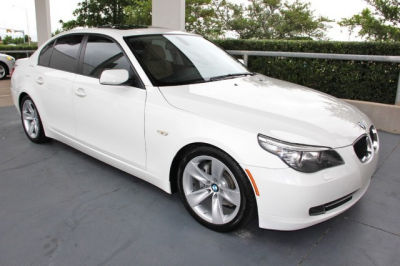2010 BMW 528  i