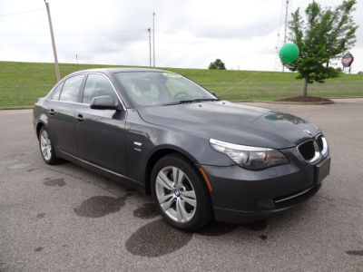 2010 BMW 528  i xDrive