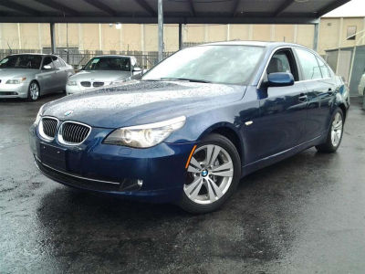 2010 BMW 528  i