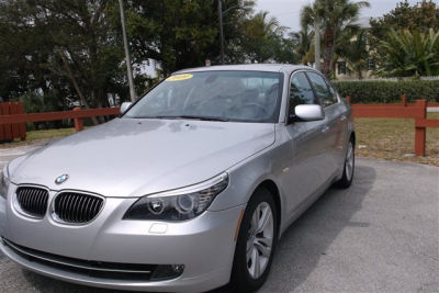 2009 BMW 528  i