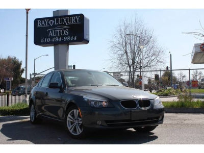 2010 BMW 528  i xDrive
