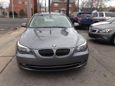 2010 BMW 528  i xDrive