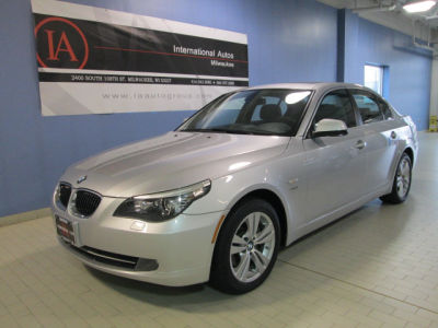 2010 BMW 528  i xDrive