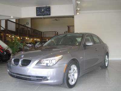 2010 BMW 528  i