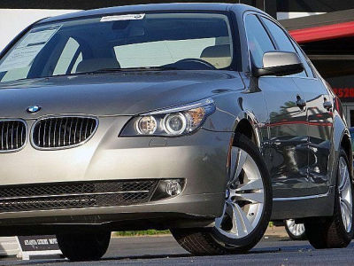 2010 BMW 528  i