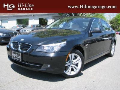 2010 BMW 528  i xDrive