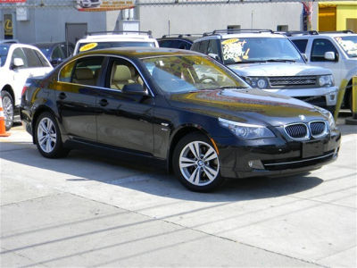 2010 BMW 528  i xDrive
