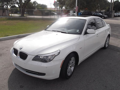 2010 BMW 528  i