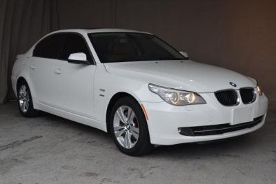 2010 BMW 528  i xDrive