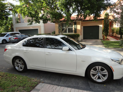 2010 BMW 528 i