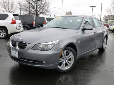 2010 BMW 528  i xDrive