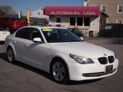 2010 BMW 528  i xDrive