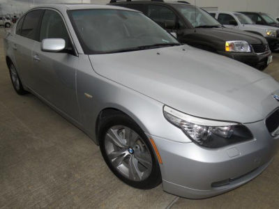 2009 BMW 528  i