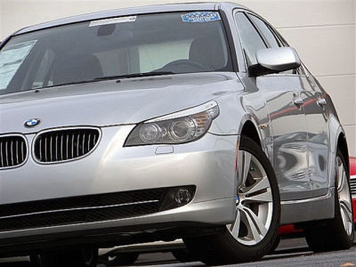 2010 BMW 528 i