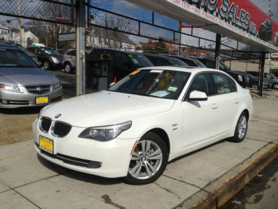 2010 BMW 528  i xDrive
