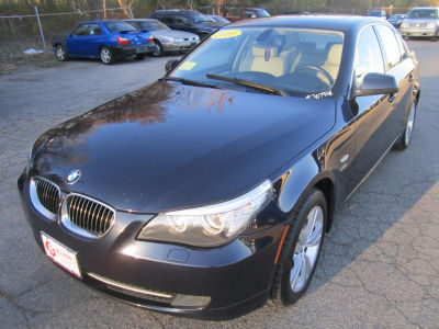 2010 BMW 528  i xDrive