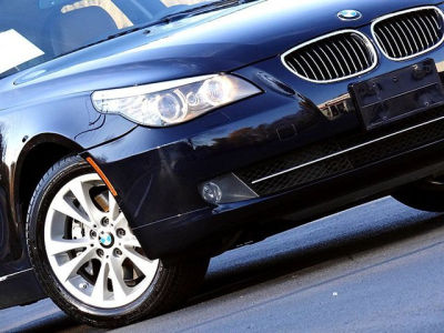 2010 BMW 528  i xDrive