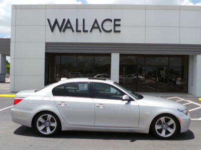 2010 BMW 528  i