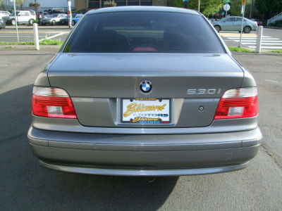 2003 BMW 530  i
