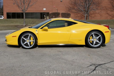 2013 Ferrari 458 Italia  Base