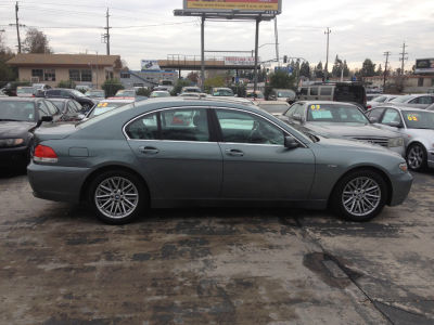 2004 BMW 745 i