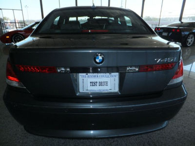 2005 BMW 745 i