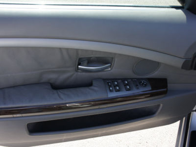 2002 BMW 745  i
