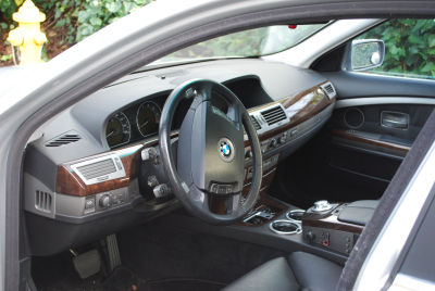 2002 BMW 745  i