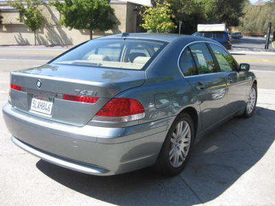 2002 BMW 745  i